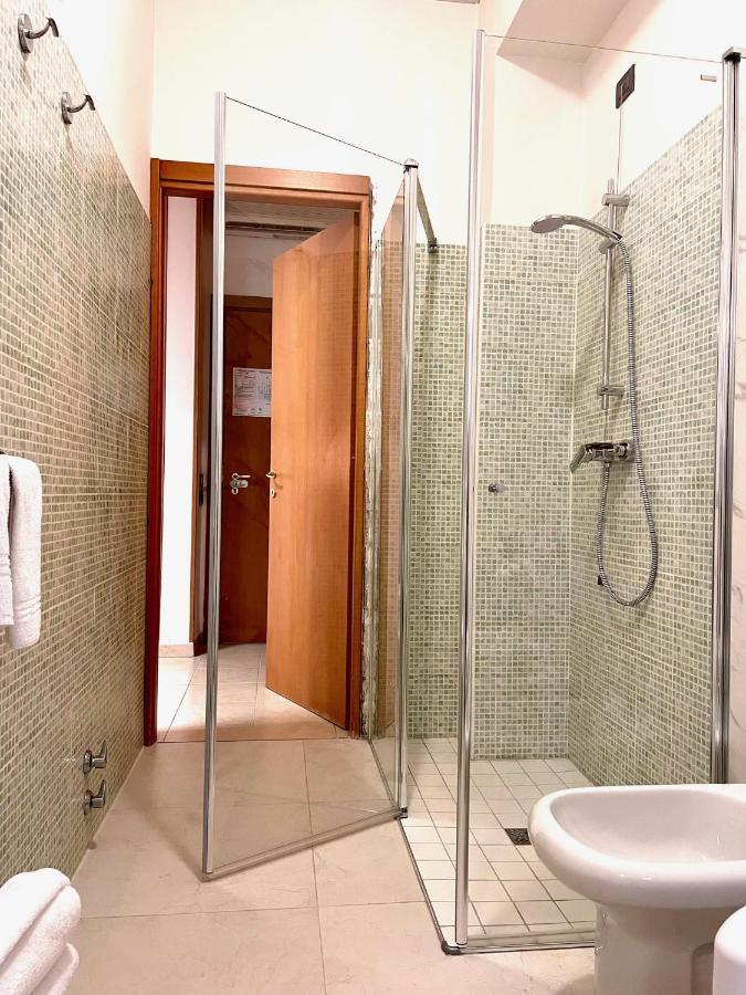 Hotel Leonardo Brescia Luaran gambar