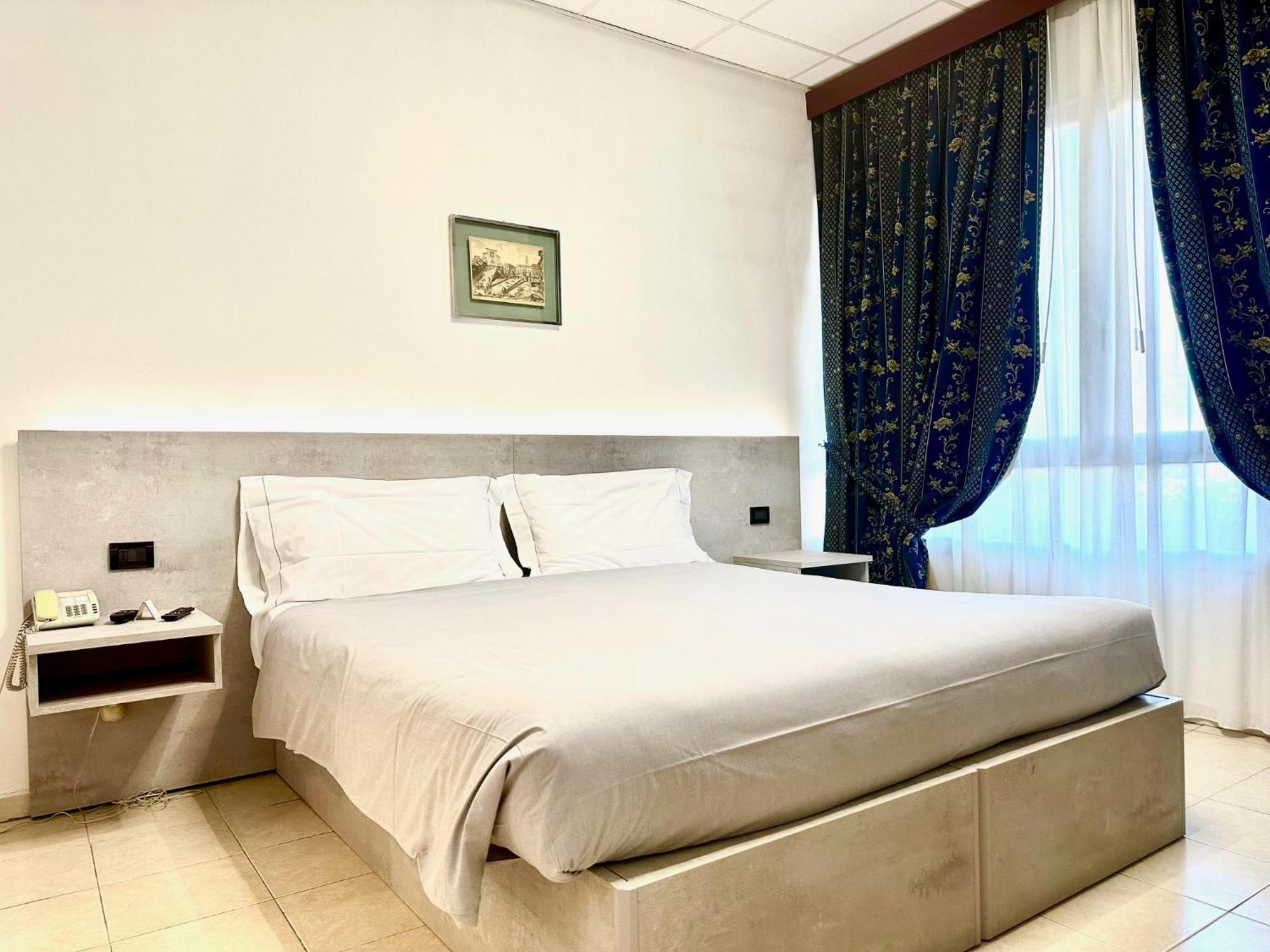 Hotel Leonardo Brescia Luaran gambar
