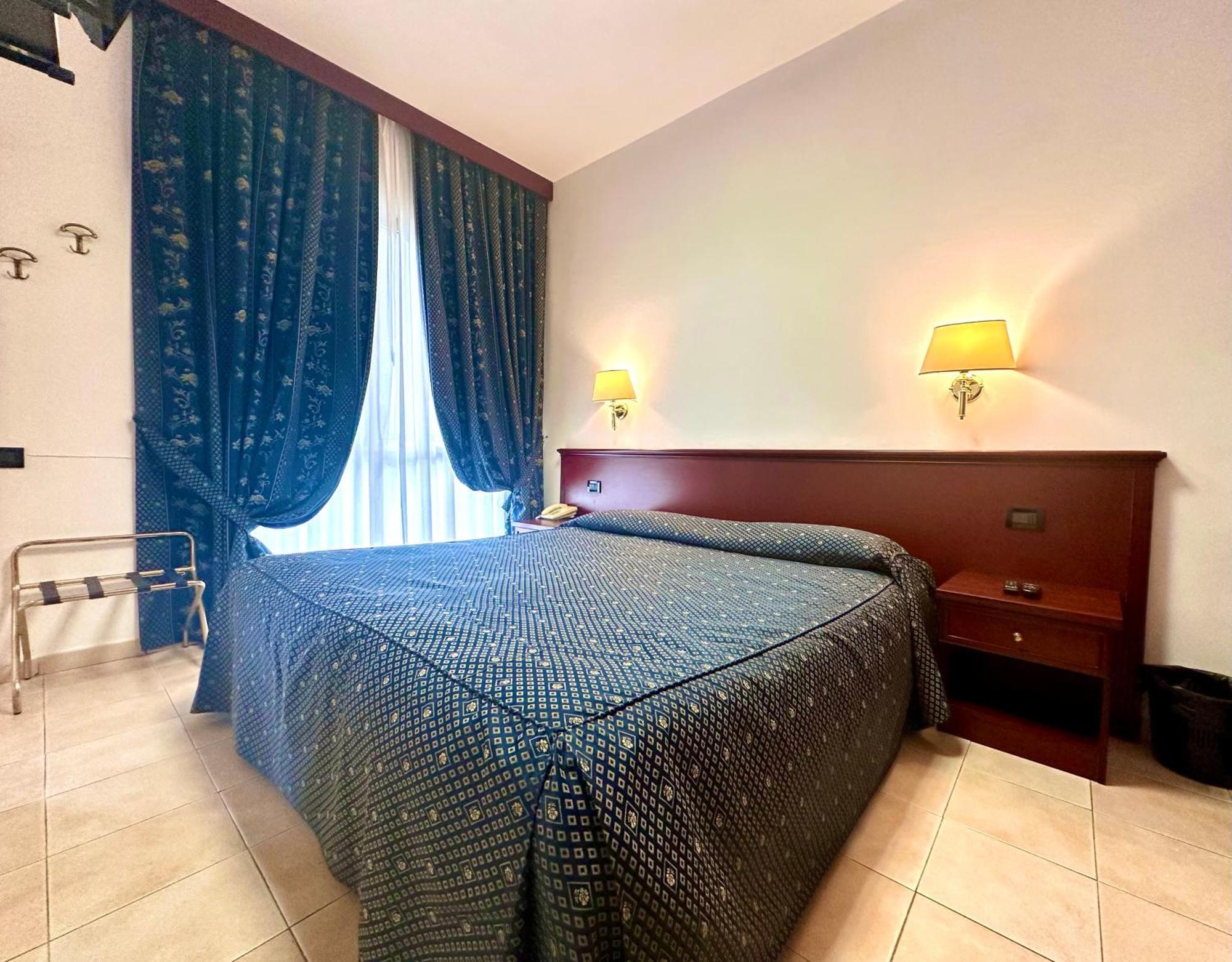 Hotel Leonardo Brescia Luaran gambar