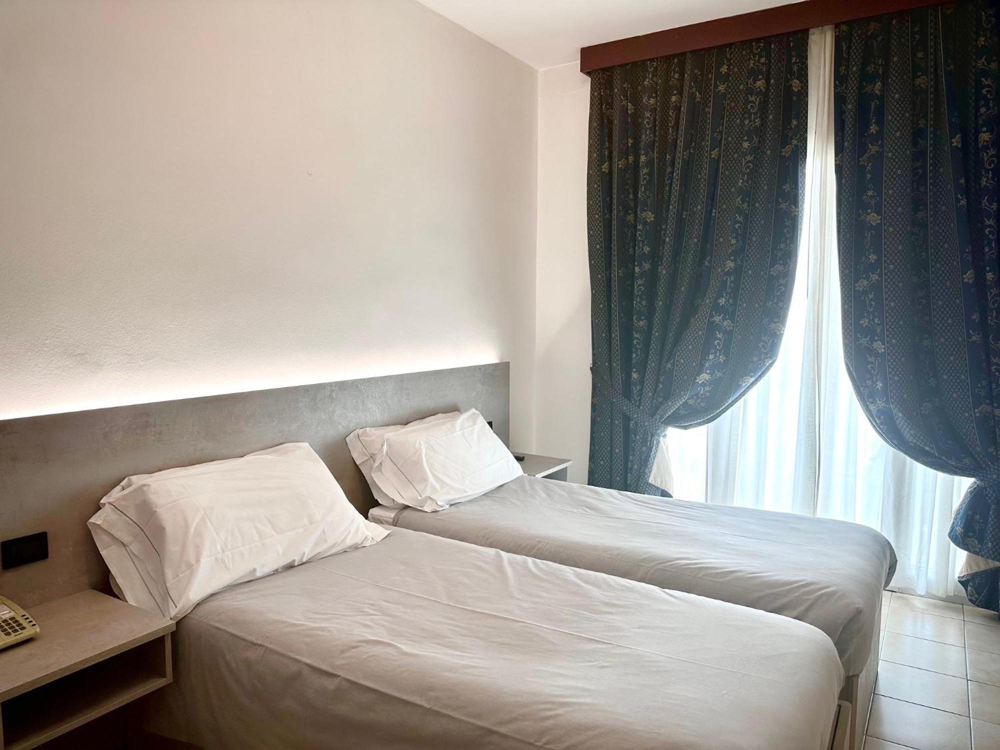 Hotel Leonardo Brescia Luaran gambar